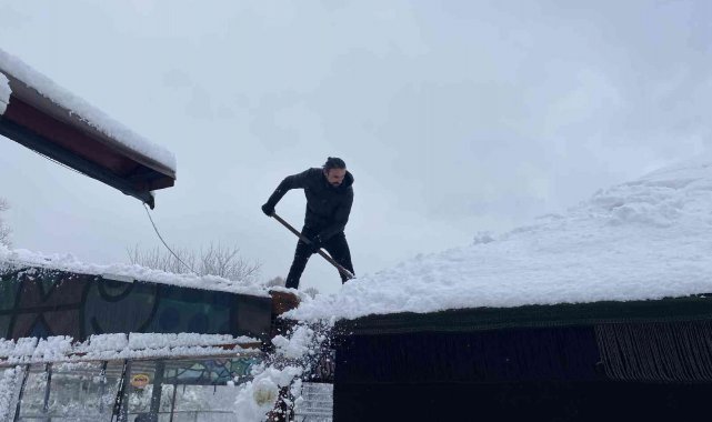 Bartın'da kar kalınlığı 30 santimetreye ulaştı