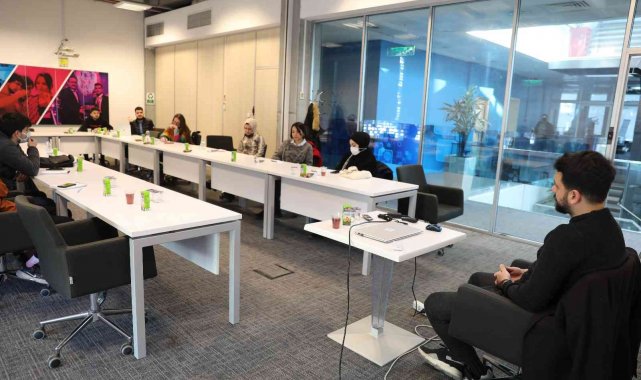 Başakşehir'de genç gazetecilerin 2. dönem eğitimleri başladı