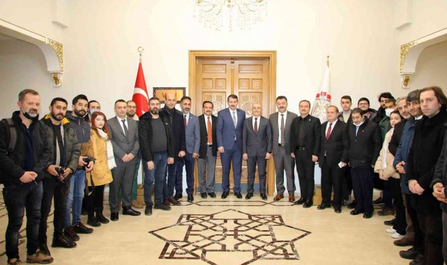 Basın mensuplarından Valiye İdareciler Günü ziyareti