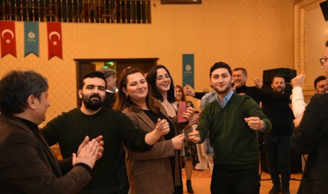 Başiskele Belediyesi'nden gazetecilere moral gecesi