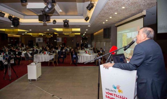 Başkan Akay açıkladı: "Kent meydanı Büyükşehir'e devrediliyor"