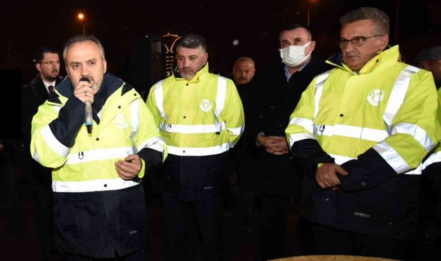 Başkan Aktaş&#039;tan ulaştıran ekibe şantiyede moral ziyareti