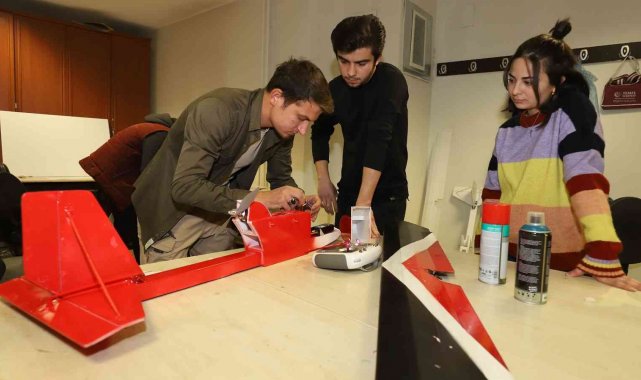 Başkan Altay: "Yeni nesil kurslarla gençlerimizin ufkunu açıyoruz"