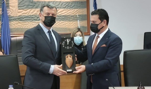 BAŞKAN ARAS&#039;TAN, KOS BELEDİYE BAŞKANI NİKİTARAS&#039;A ZİYARET