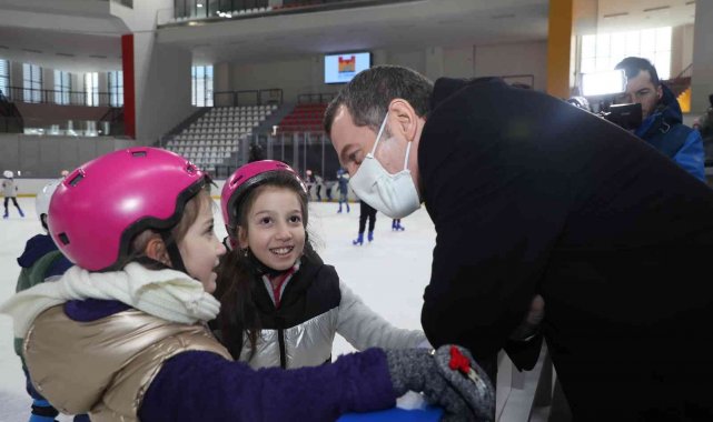 Başkan Arısoy: &quot;15 bin yavrumuza temel paten eğitimi vereceğiz&quot;
