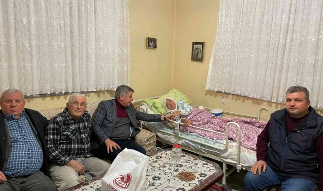 Başkan Aydın yeni yıla hasta ve yaşlılarla birlikte girdi