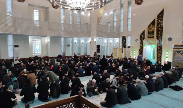 Başkan Aygün, vatandaşlarla sabah namazında bir araya geldi