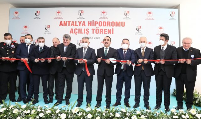 Başkan Böcek: "Hipodrom turizmi 12 aya yayma hedefimizde önemli bir mihenk taşı"