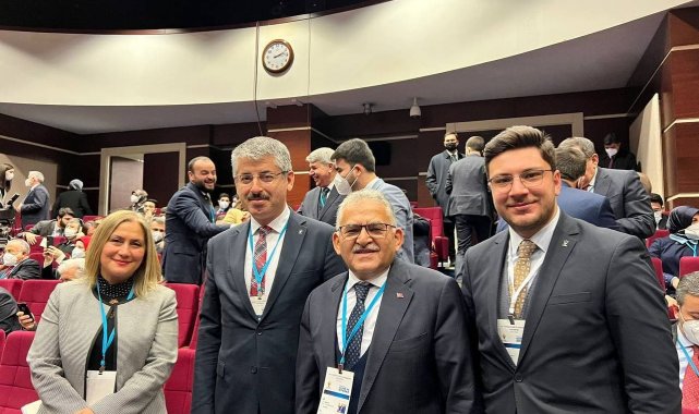 Başkan Büyükkılıç, Ankara&#039;da 2022 yılının ilk toplantısına katıldı