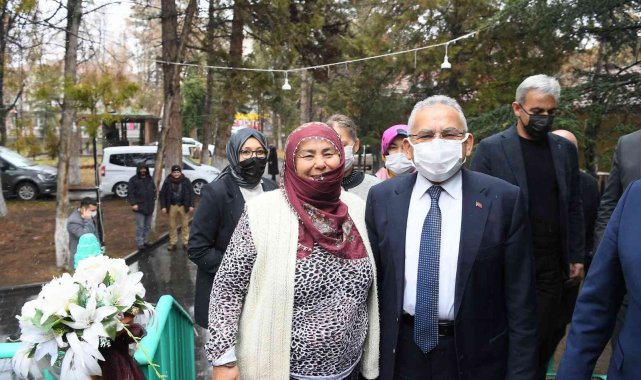 Başkan Büyükkılıç, Develi'de kadınlarla buluştu