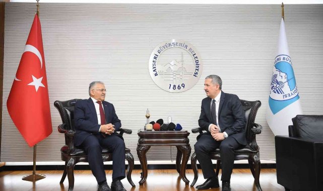 Başkan Büyükkılıç: "Hizmetten hizmete koşuyoruz"