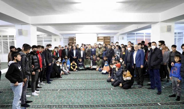 Başkan Cabbar, yılın son gününde gençlerle bir araya geldi