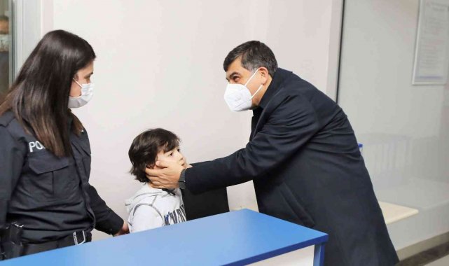 Başkan Fadıloğlu yılbaşında görevi başındaki polis ve askerleri ziyaret etti