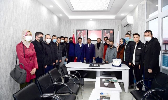 Başkan Gürkan, AK Parti Yeşilyurt İlçe Başkanlığını ziyaret etti