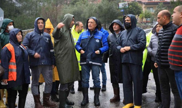 Başkan Gürün, etkili yağışın yaşandığı Marmaris'te incelemelerde bulundu