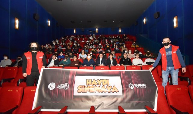 Başkan Kılca, öğrencilerle &quot;Kesişme; İyi Ki Varsın Eren&quot; filmini izledi