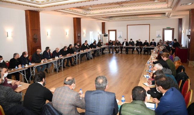 Başkan Kocaman, muhtarlara projeleri anlattı