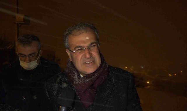 Başkan Özdoğan: "Ekiplerimiz 24 saat esasına göre görev başında"