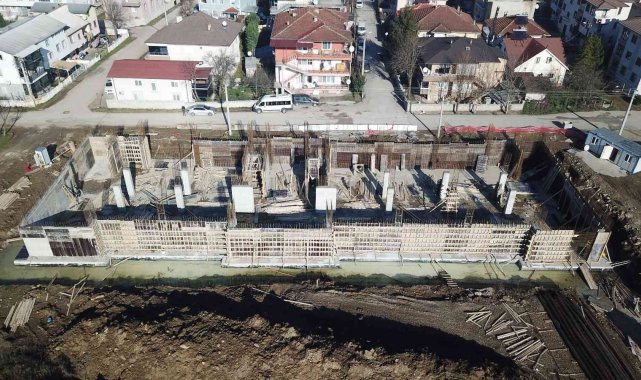 Başkan Özlü "Azmimilli İlkokulu yeni yerine çok yakışacak"