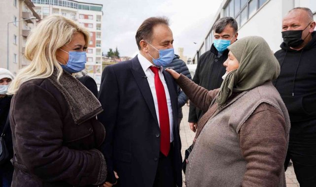 Başkan Şahin kapalı pazarın nabzını yokladı