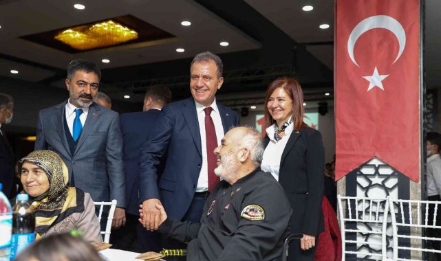 Başkan Seçer, şehit aileleri ve gazilerle yemekte buluştu
