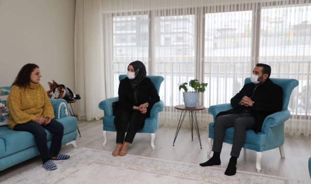 Başkan Şerifoğulları depremde yakınlarını kaybeden ailelerle bir araya geldi