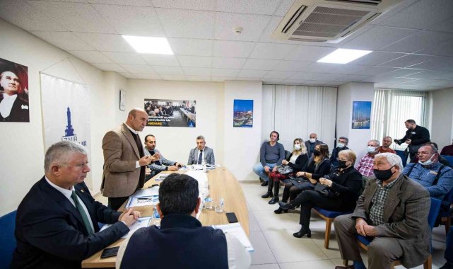 Başkan Soyer, Urlalı muhtarlarla buluştu