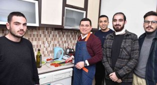 Başkan Tütüncü, öğrenci evlerine konuk oldu