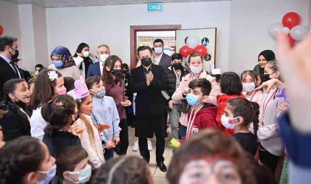 Başkan Yazıcı, öğrencilerin karne mutluluğunu paylaştı