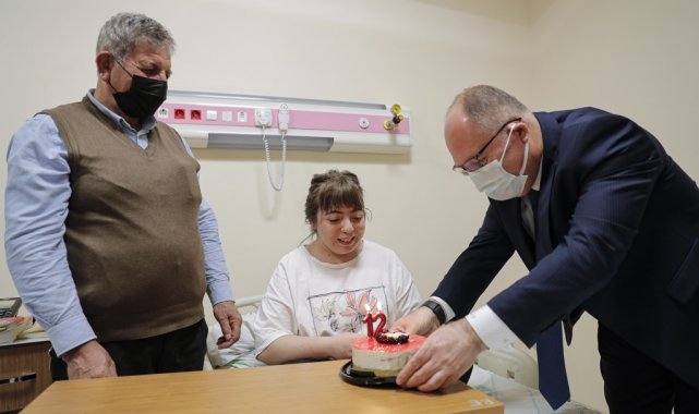 Başkandan çölyak hastasına doğum günü sürprizi