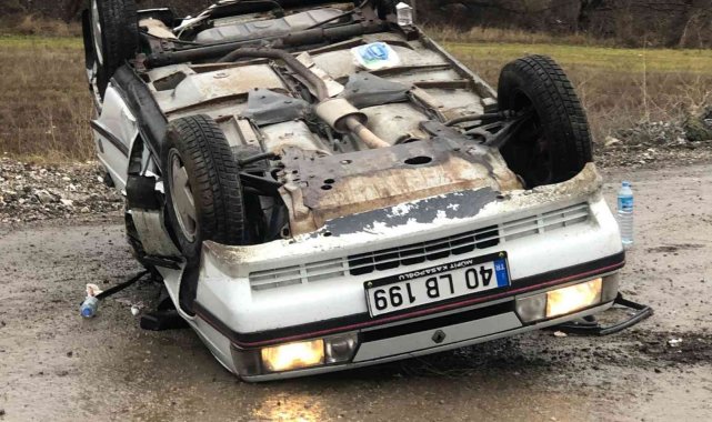 Başkent'te kontrolden çıkan araç takla attı: 2 yaralı