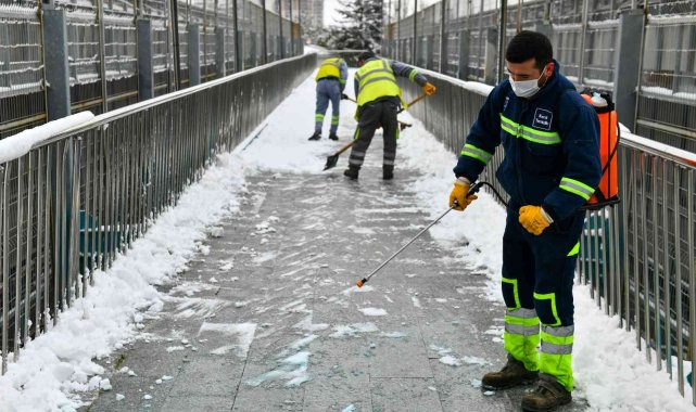 Başkentte kar ve buzla mücadelede "BELÇÖZ" başrolde