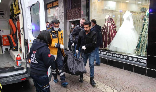 Batman&#039;da boğazı kesilmiş ceset bulundu: 1 kişi gözaltına alındı