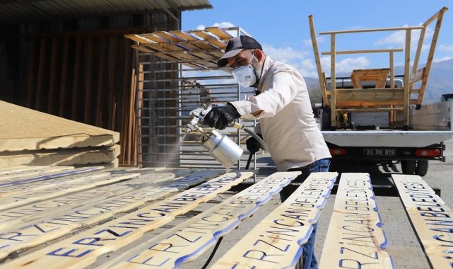 Belediyenin kendi atölyesinde üretim devam ediyor