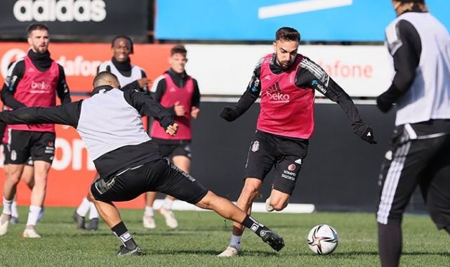 Beşiktaş&#039;ta, Antalyaspor maçı kamp kadrosu belli oldu