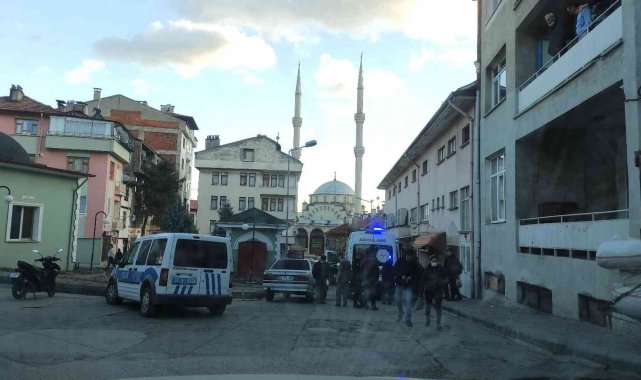 Beton zemine düşen yaşlı adam ağır yaralandı