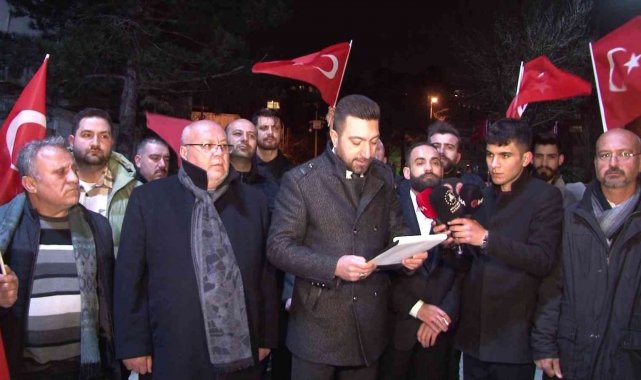 Beykoz'da Sezen Aksu protestosu