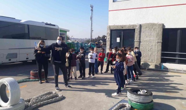 Beyoğlu'nda çocuklar eğlenerek geri dönüşüm bilinci kazanıyor