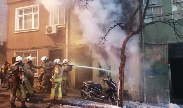 Beyoğlu'nda yangın paniği
