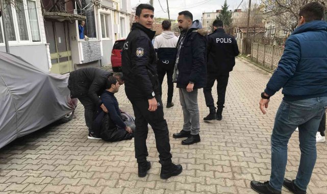 Bıçaklı kavgada 2 yaralı