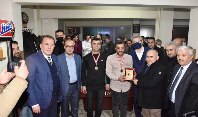 Bilardo turnuvasında şampiyonlar belli oldu