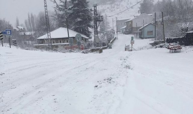 Bilecik'te kar kalınlığı 50 santimetreye ulaştı