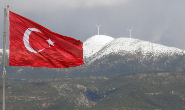 Bir yanda kar, bir yanda deniz keyfi