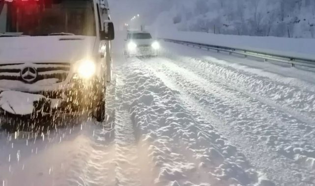 Bitlis'te karda mahsur kalanlara AFAD yardım etti