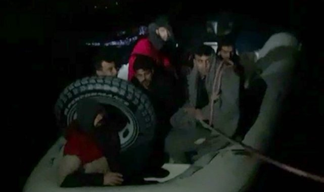 Bodrum&#039;da 8 düzensiz göçmen kurtarıldı
