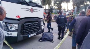 Bodrum'da feci kaza; tır çarpan yaşlı adam olay yerinde can verdi