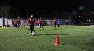 Bodrumlu kızlar 3. lige hazırlanıyor