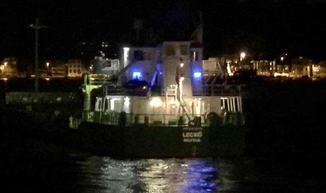 Boğaz&#039;da arızalanan gemiye müdahale edildi