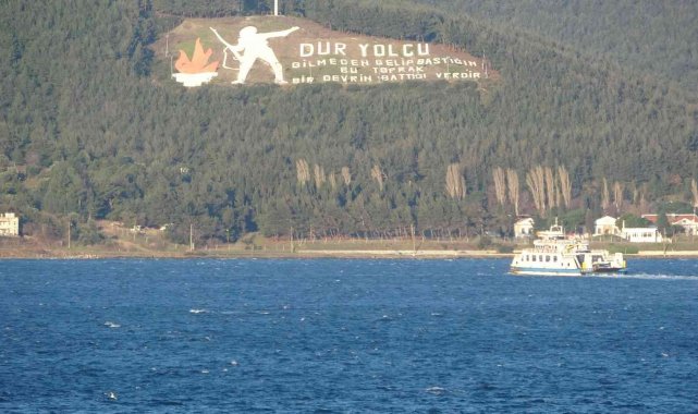 Bozcaada ve Gökçeada'ya fırtına nedeniyle 3 gündür sefer yapılamıyor