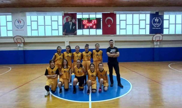 Bozüyük Belediyesi Eğitim ve Spor Kulübü kızlar basketbol takımları galibiyetlerle başladı